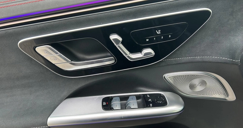 Mercedes-Benz EQE cena 411599 przebieg: 5, rok produkcji 2023 z Piaseczno małe 137